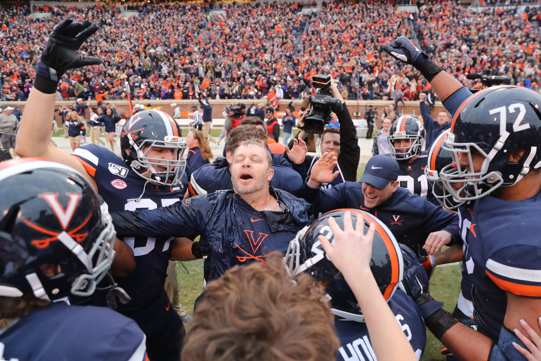 20191129_cdp_sports_UVa_VT183.JPG
